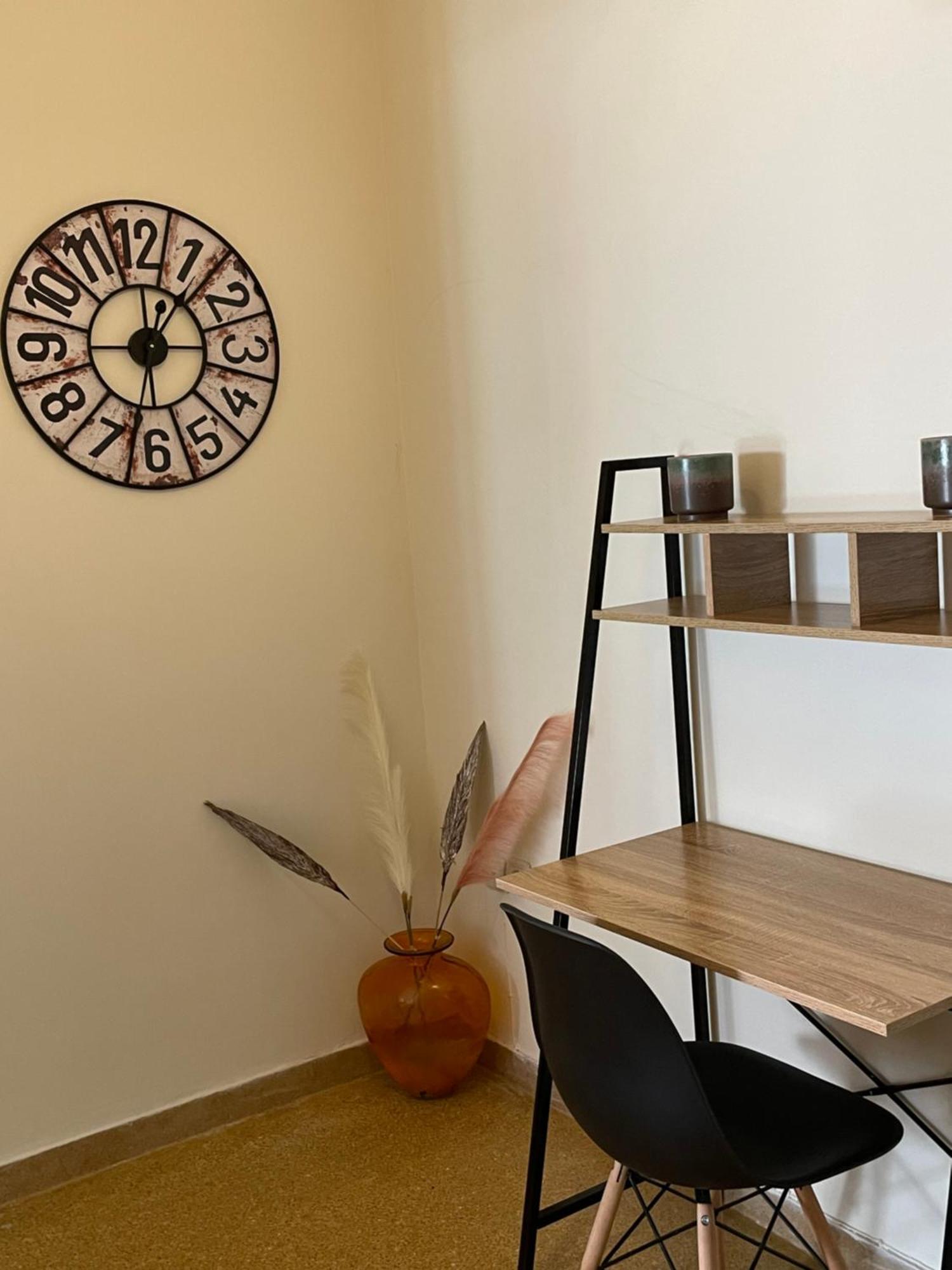Spacious Apartment Near Panormou Metro Athens Luaran gambar